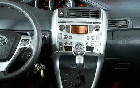 Toyota Verso I, 2011 год, 1 150 000 рублей, 14 фотография