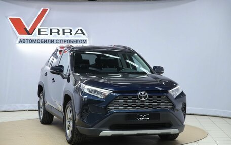Toyota RAV4, 2019 год, 2 990 000 рублей, 3 фотография
