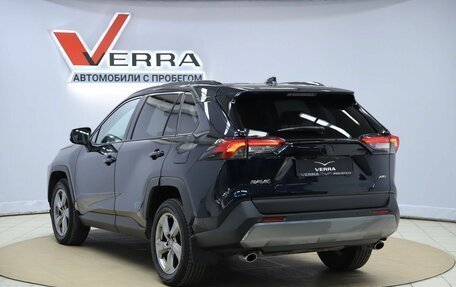 Toyota RAV4, 2019 год, 2 990 000 рублей, 7 фотография