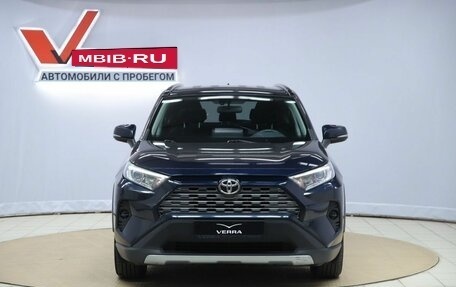 Toyota RAV4, 2019 год, 2 990 000 рублей, 2 фотография
