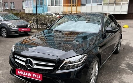 Mercedes-Benz C-Класс, 2019 год, 2 900 000 рублей, 3 фотография
