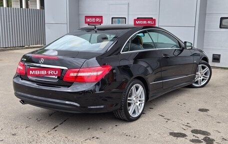 Mercedes-Benz E-Класс, 2010 год, 2 050 000 рублей, 4 фотография