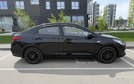 Hyundai Solaris II рестайлинг, 2018 год, 1 250 000 рублей, 4 фотография
