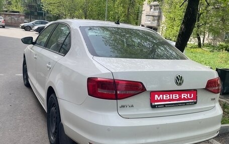 Volkswagen Jetta VI, 2015 год, 1 100 000 рублей, 4 фотография