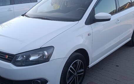 Volkswagen Polo VI (EU Market), 2013 год, 709 999 рублей, 1 фотография