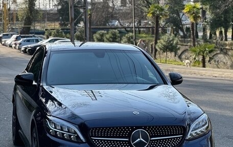 Mercedes-Benz C-Класс, 2019 год, 3 500 000 рублей, 1 фотография