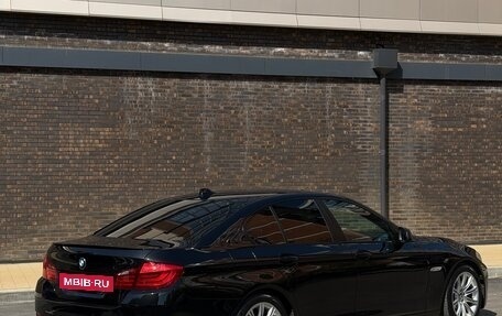 BMW 5 серия, 2012 год, 1 550 000 рублей, 2 фотография