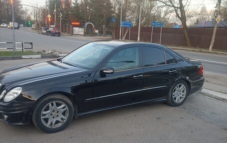 Mercedes-Benz E-Класс, 2004 год, 650 000 рублей, 3 фотография