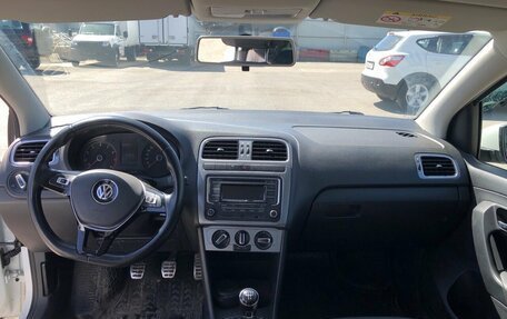 Volkswagen Polo VI (EU Market), 2016 год, 995 000 рублей, 5 фотография