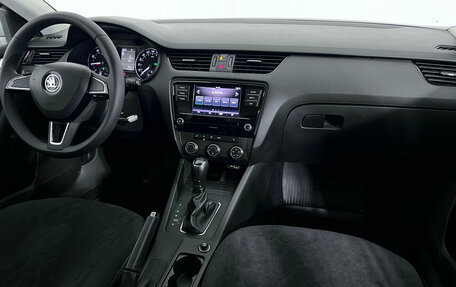 Skoda Octavia, 2018 год, 1 477 000 рублей, 10 фотография