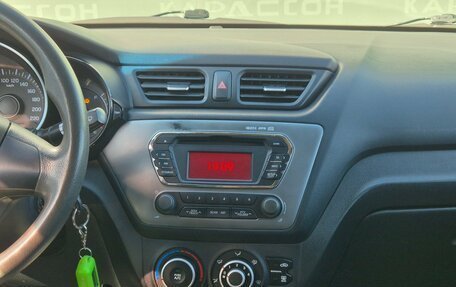 KIA Rio III рестайлинг, 2013 год, 870 000 рублей, 10 фотография
