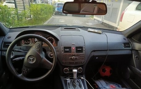 Mercedes-Benz C-Класс, 2010 год, 900 000 рублей, 11 фотография