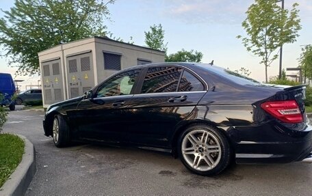 Mercedes-Benz C-Класс, 2010 год, 900 000 рублей, 2 фотография