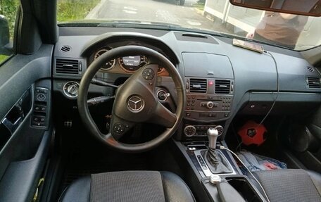 Mercedes-Benz C-Класс, 2010 год, 900 000 рублей, 12 фотография