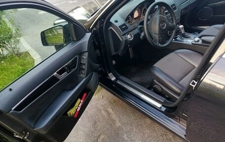 Mercedes-Benz C-Класс, 2010 год, 900 000 рублей, 14 фотография