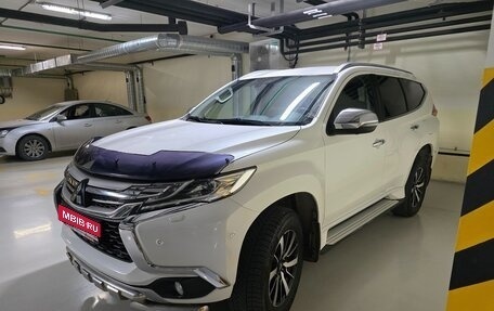 Mitsubishi Pajero Sport III рестайлинг, 2017 год, 3 400 000 рублей, 1 фотография