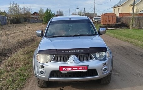 Mitsubishi L200 IV рестайлинг, 2011 год, 1 250 000 рублей, 1 фотография