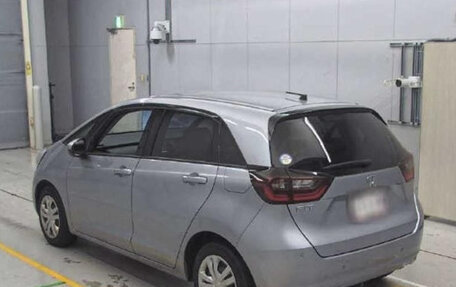 Honda Fit, 2021 год, 1 050 000 рублей, 8 фотография