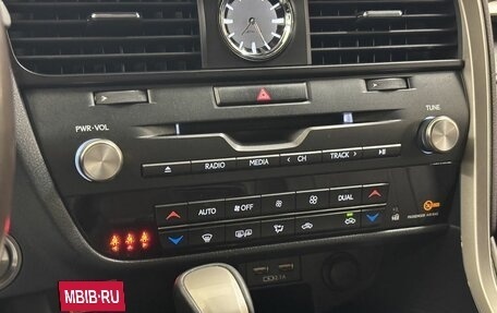 Lexus RX IV рестайлинг, 2021 год, 5 700 000 рублей, 15 фотография