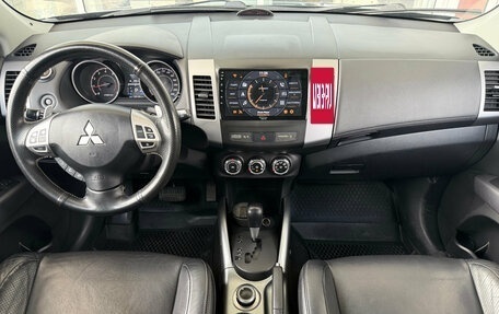 Mitsubishi Outlander III рестайлинг 3, 2010 год, 1 149 000 рублей, 8 фотография