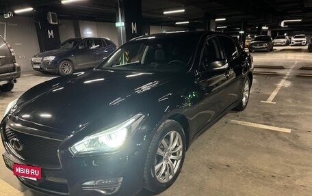 Infiniti Q70 I, 2016 год, 2 000 000 рублей, 2 фотография