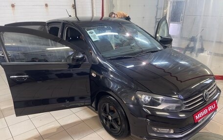 Volkswagen Polo VI (EU Market), 2017 год, 980 000 рублей, 2 фотография