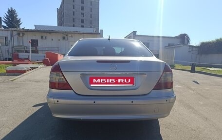 Mercedes-Benz E-Класс, 2002 год, 450 000 рублей, 3 фотография
