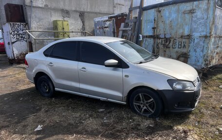 Volkswagen Polo VI (EU Market), 2012 год, 300 000 рублей, 2 фотография
