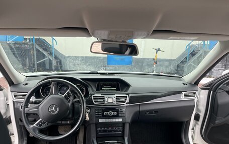 Mercedes-Benz E-Класс, 2014 год, 2 450 000 рублей, 14 фотография