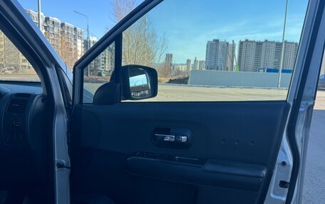 Nissan Lafesta I, 2005 год, 520 000 рублей, 17 фотография