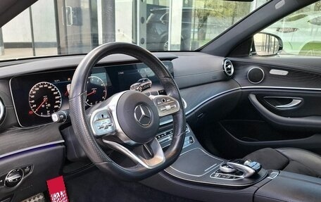 Mercedes-Benz E-Класс, 2020 год, 4 250 000 рублей, 10 фотография
