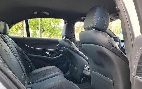 Mercedes-Benz E-Класс, 2020 год, 4 250 000 рублей, 21 фотография