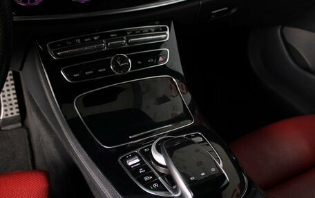Mercedes-Benz E-Класс, 2017 год, 3 199 000 рублей, 10 фотография