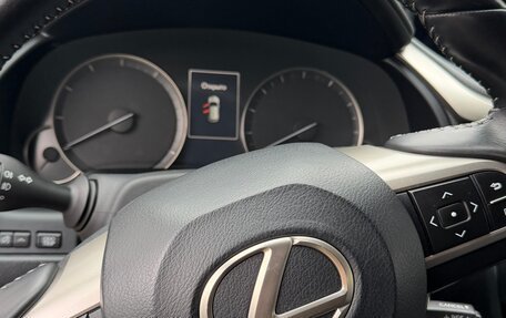 Lexus RX IV рестайлинг, 2018 год, 3 200 000 рублей, 12 фотография
