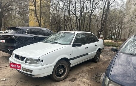 Volkswagen Passat B4, 1993 год, 115 000 рублей, 2 фотография