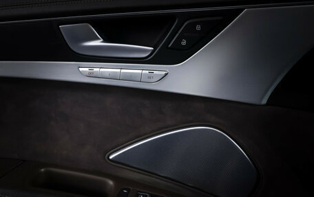 Audi A8, 2016 год, 2 490 000 рублей, 21 фотография