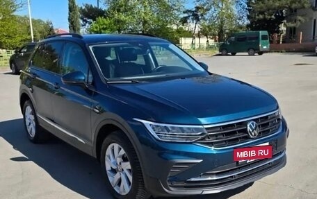 Volkswagen Tiguan II, 2022 год, 3 490 000 рублей, 3 фотография
