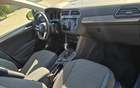 Volkswagen Tiguan II, 2022 год, 3 490 000 рублей, 11 фотография