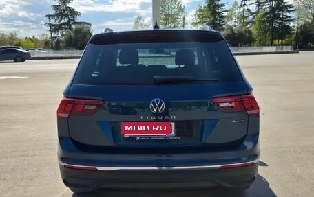 Volkswagen Tiguan II, 2022 год, 3 490 000 рублей, 6 фотография