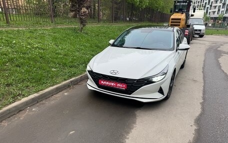Hyundai Elantra, 2023 год, 1 800 000 рублей, 1 фотография