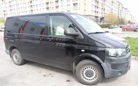 Volkswagen Caravelle T5, 2014 год, 2 200 000 рублей, 5 фотография