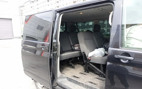 Volkswagen Caravelle T5, 2014 год, 2 200 000 рублей, 6 фотография
