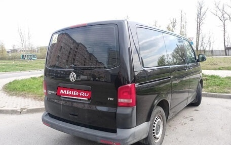 Volkswagen Caravelle T5, 2014 год, 2 200 000 рублей, 10 фотография