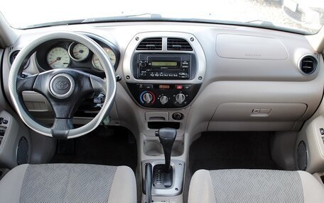 Toyota RAV4, 2001 год, 649 000 рублей, 7 фотография