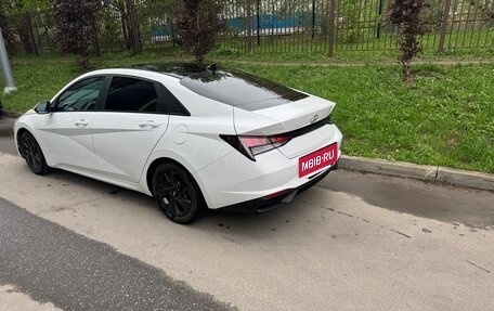 Hyundai Elantra, 2023 год, 1 800 000 рублей, 3 фотография