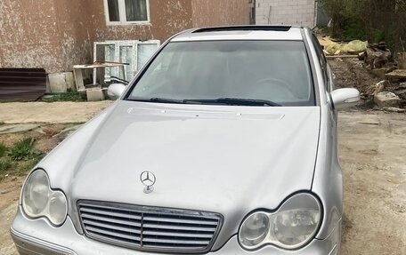 Mercedes-Benz C-Класс, 2005 год, 650 000 рублей, 6 фотография