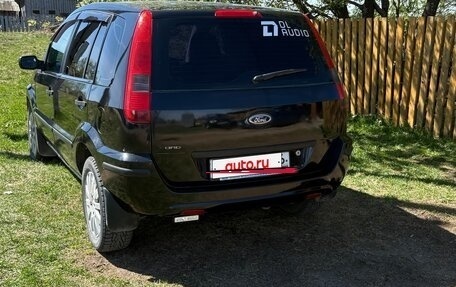 Ford Fusion I, 2005 год, 350 000 рублей, 3 фотография
