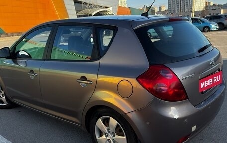KIA cee'd I рестайлинг, 2009 год, 649 000 рублей, 2 фотография
