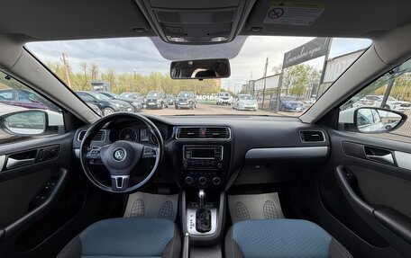 Volkswagen Jetta VI, 2013 год, 947 000 рублей, 9 фотография