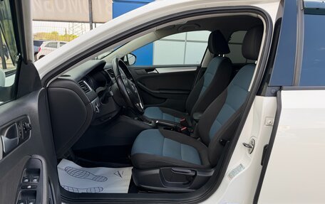 Volkswagen Jetta VI, 2013 год, 947 000 рублей, 12 фотография